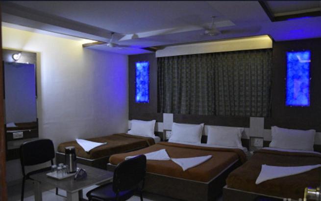 Midtown Hotel Ahmedabad Extérieur photo